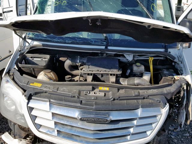 WDYPE7CC5E5841115 - 2014 FREIGHTLINER SPRINTER 2 WHITE photo 7