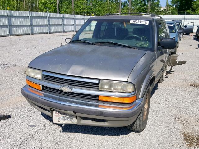 1GNCS13W6X2154523 - 1999 CHEVROLET BLAZER GOLD photo 2