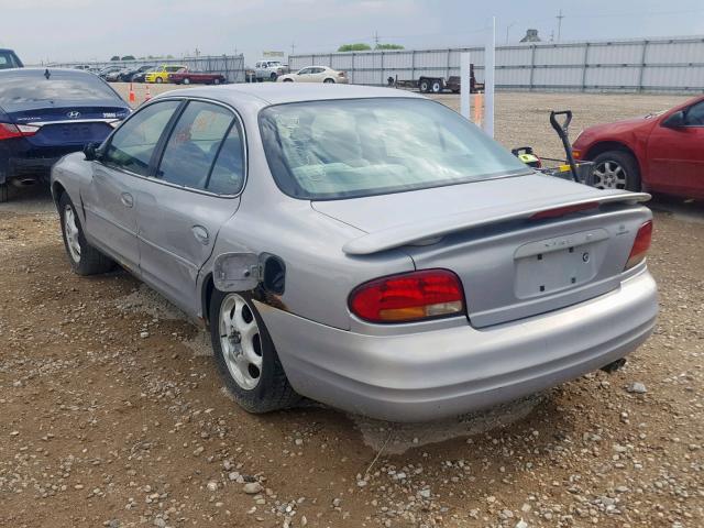 1G3WH52K1WF306760 - 1998 OLDSMOBILE INTRIGUE SILVER photo 3