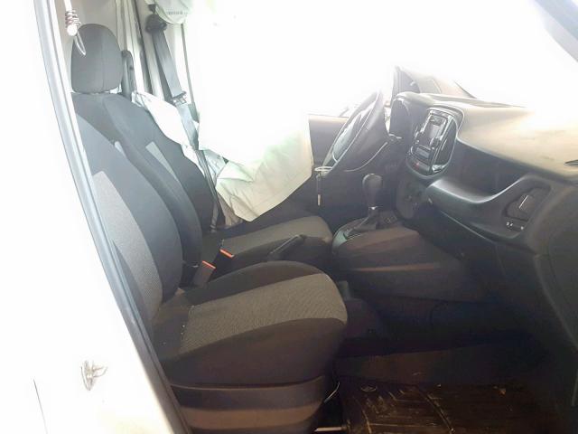 ZFBERFAB8H6E81371 - 2017 RAM PROMASTER 白色 照片 5