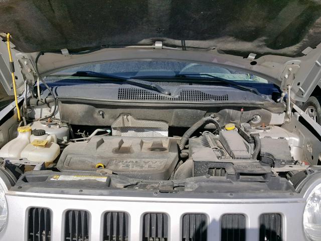 1J4NF4FB0AD507022 - 2010 JEEP COMPASS SP ვერცხლისფერი ფოტო 7