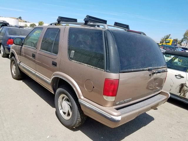 1GNDT13W0T2225646 - 1996 CHEVROLET BLAZER BROWN photo 3