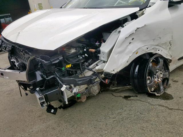 KNDCC3LC1K5234116 - 2019 KIA NIRO EX WHITE photo 9