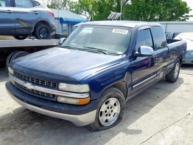 2GCEC19V3X1214447 - 1999 CHEVROLET SILVERADO BLUE photo 2