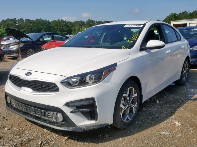 3KPF24AD8KE075861 - 2019 KIA FORTE FE WHITE photo 2