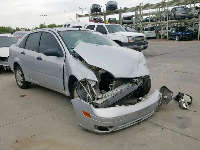 1FAFP34N87W169015 - 2007 FORD FOCUS ZX4 SILVER photo 1