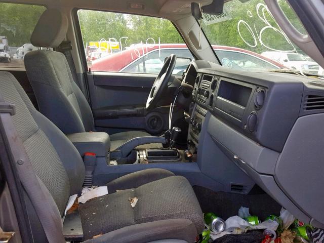 1J8HG48K97C567367 - 2007 JEEP COMMANDER GRAY photo 5