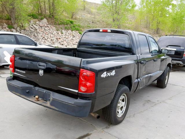 1D7HW28K85S316475 - 2005 DODGE DAKOTA QUA BLACK photo 4