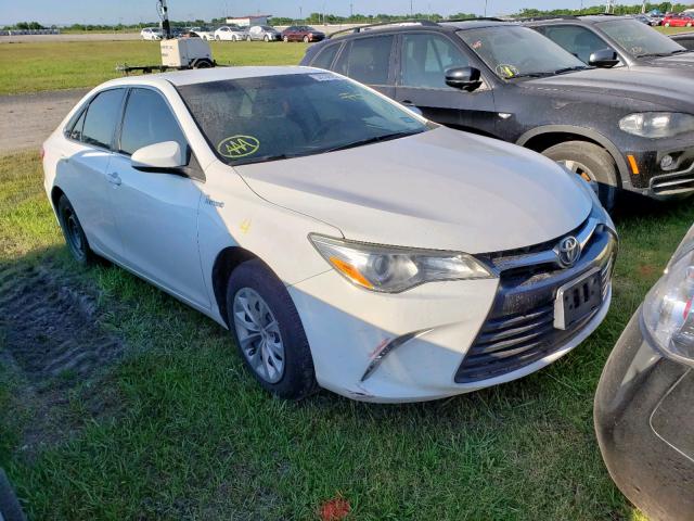 4T1BD1FK5FU159380 - 2015 TOYOTA CAMRY HYBR WHITE photo 1