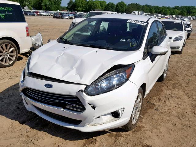 3FADP4EJ1GM112227 - 2016 FORD FIESTA SE WHITE photo 2