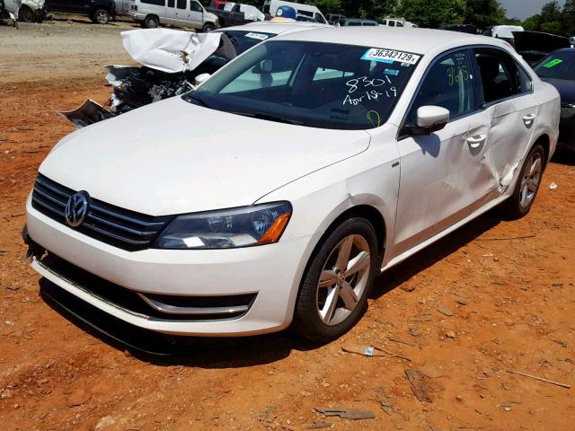 1VWAT7A39EC028301 - 2014 VOLKSWAGEN PASSAT S WHITE photo 2