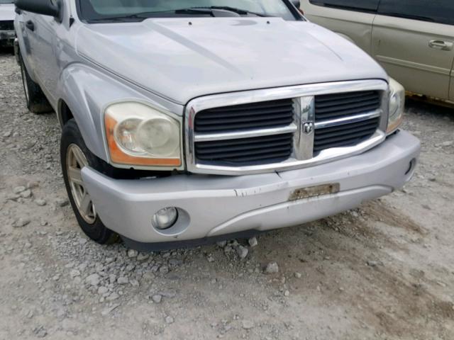 1D4HB48N34F226429 - 2004 DODGE DURANGO SL SILVER photo 9