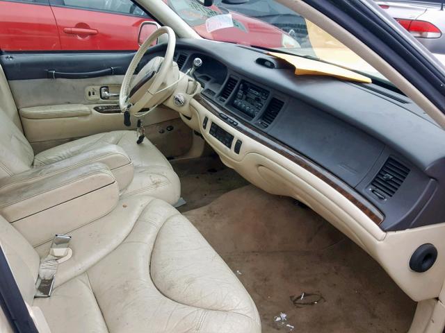 1LNLM83W9SY644399 - 1995 LINCOLN TOWN CAR C CREAM photo 5