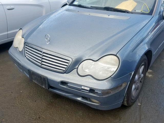 WDBRF61J94A611580 - 2004 MERCEDES-BENZ C 240 GRAY photo 9