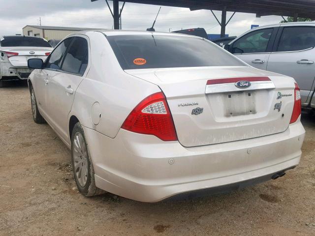 3FADP0L3XCR269359 - 2012 FORD FUSION HYB WHITE photo 3