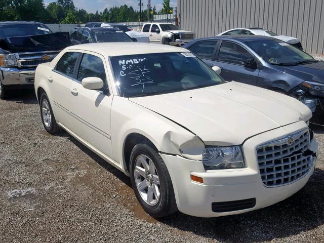 2C3LA43R07H767997 - 2007 CHRYSLER 300 WHITE photo 1