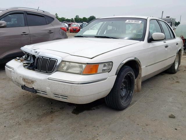 2MEFM75W4XX629615 - 1999 MERCURY GRAND MARQ WHITE photo 2