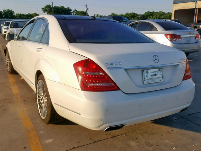 WDDNG9FB1AA303269 - 2010 MERCEDES-BENZ S 400 WHITE photo 3