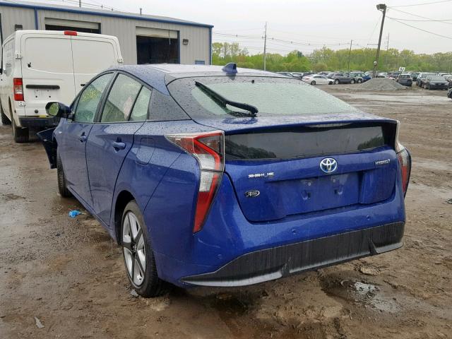 JTDKARFU2J3066599 - 2018 TOYOTA PRIUS BLUE photo 3