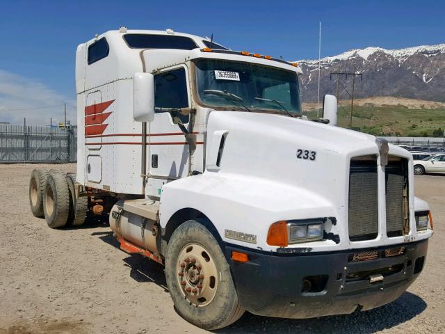 1XKADB9X9SR637637 - 1995 KENWORTH CONSTRUCTI WHITE photo 1