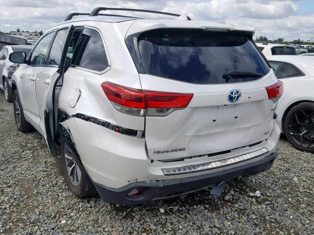 5TDJGRFH8HS030308 - 2017 TOYOTA HIGHLANDER WHITE photo 3