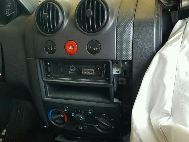 KL1TD56616B590417 - 2006 CHEVROLET AVEO BASE Ақ фото 9
