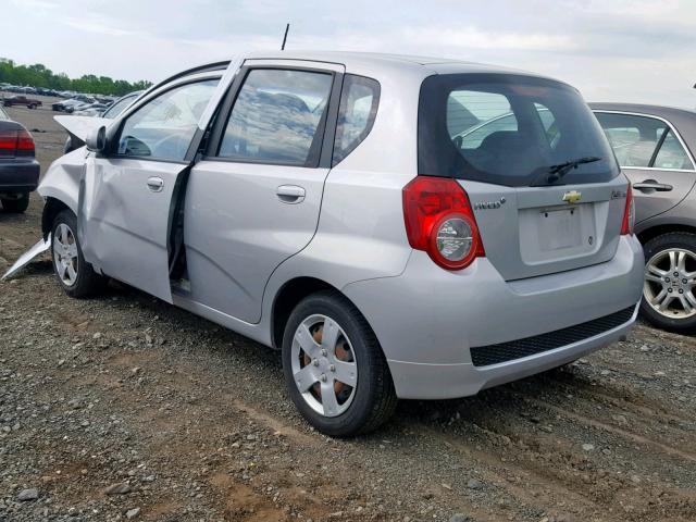 KL1TD66E09B301349 - 2009 CHEVROLET AVEO LS SILVER photo 3