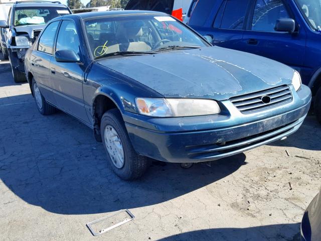 JT2BG22KXW0216163 - 1998 TOYOTA CAMRY CE GREEN photo 1