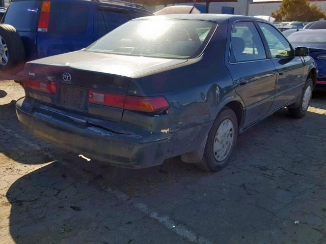 JT2BG22KXW0216163 - 1998 TOYOTA CAMRY CE GREEN photo 4