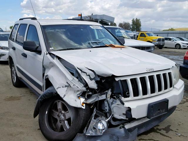 1J4HR48NX6C200451 - 2006 JEEP GRAND CHER WHITE photo 1