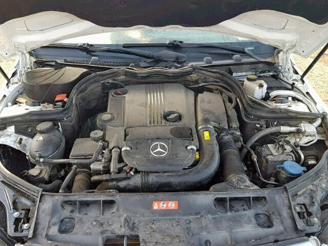 WDDGF4HB1DR268041 - 2013 MERCEDES-BENZ C 250 WHITE photo 7