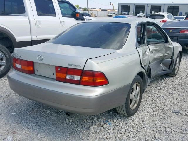 JT8BF28G0X0189178 - 1999 LEXUS ES 300 SILVER photo 4