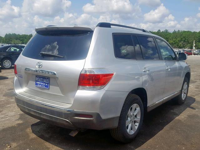 5TDZK3EH0BS029323 - 2011 TOYOTA HIGHLANDER SILVER photo 4