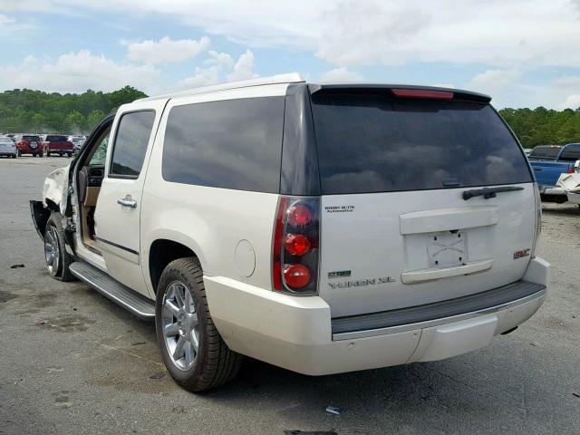 1GKUCMEF6AR223612 - 2010 GMC YUKON XL D WHITE photo 3