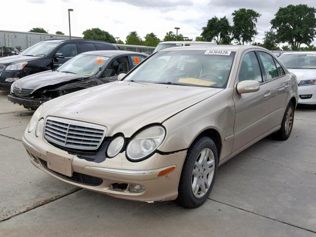 WDBUF65J13A200323 - 2003 MERCEDES-BENZ E 320 GOLD photo 2