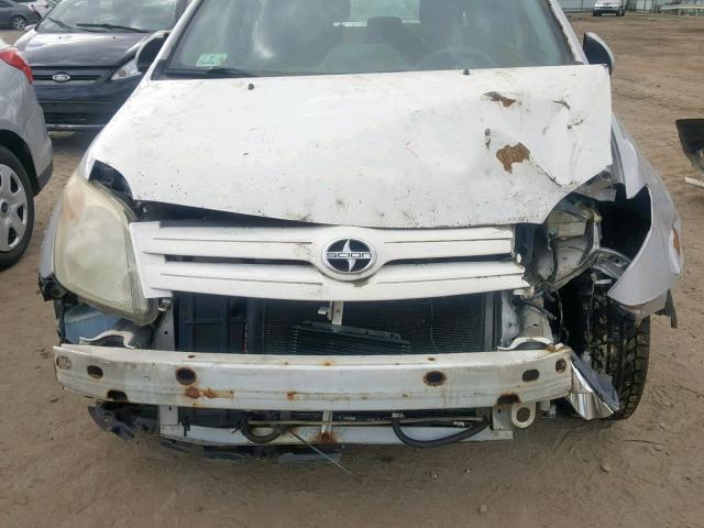 JTKKT624840063090 - 2004 TOYOTA SCION XA SILVER photo 7