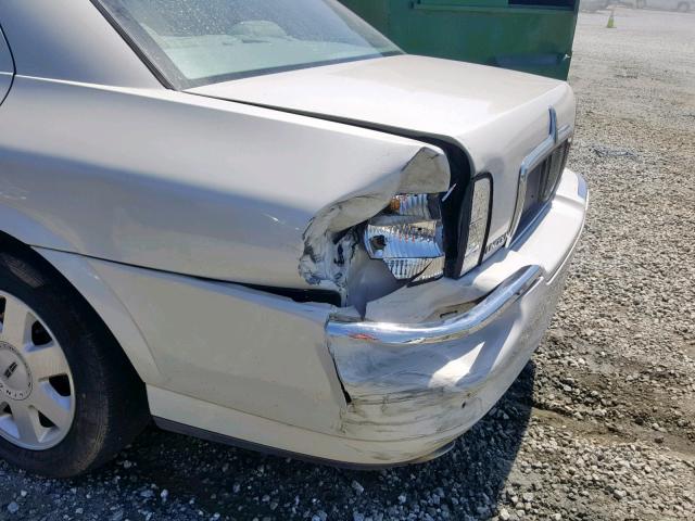 1LNHM86S15Y602800 - 2005 LINCOLN LS 白色 照片 9