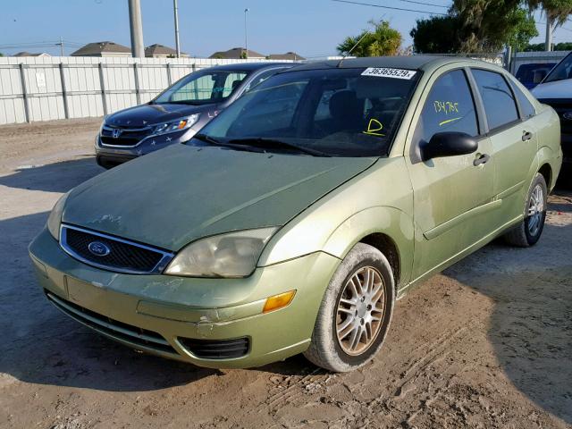 1FAFP34N27W131490 - 2007 FORD FOCUS ZX4 GREEN photo 2