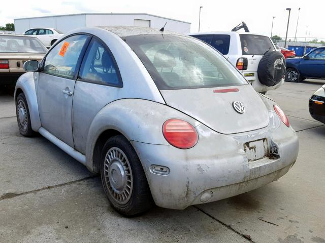 3VWBK21C11M477085 - 2001 VOLKSWAGEN NEW BEETLE 银色 照片 3