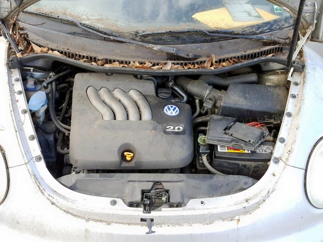 3VWBK21C11M477085 - 2001 VOLKSWAGEN NEW BEETLE 银色 照片 7