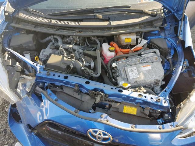 JTDKDTB37F1088358 - 2015 TOYOTA PRIUS C BLUE photo 7