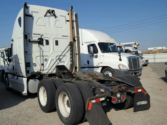 1FUJGLDR4ALAR0761 - 2010 FREIGHTLINER CASCADIA 1 WHITE photo 3