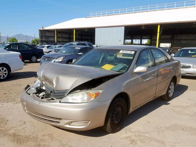 JTDBE32K640272455 - 2004 TOYOTA CAMRY LE BEIGE photo 2