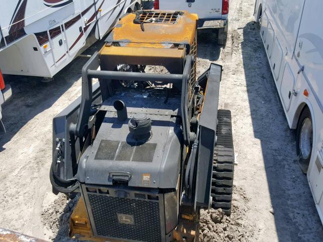 1T0331GMPJF340294 - 2018 JOHN DEERE 331G YELLOW photo 6