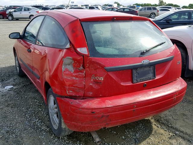 3FAFP31304R126855 - 2004 FORD FOCUS ZX3 RED photo 3