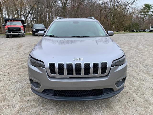 1C4PJLLB3KD154496 - 2019 JEEP CHEROKEE LATITUDE PLUS  photo 3