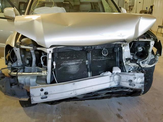 JTEHD21A630024491 - 2003 TOYOTA HIGHLANDER CREAM photo 9