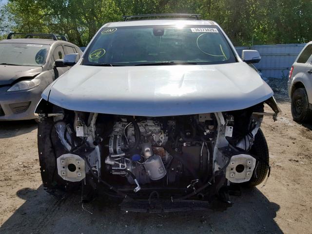 1GNEVKKW4JJ253815 - 2018 CHEVROLET TRAVERSE H WHITE photo 9