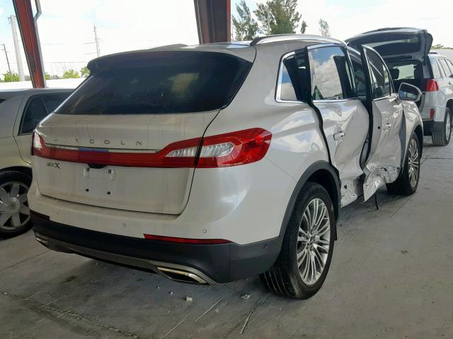 2LMPJ6LR2HBL47087 - 2017 LINCOLN MKX RESERV WHITE photo 4