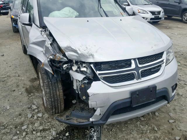 3D4PG1FG1BT540857 - 2011 DODGE JOURNEY MA SILVER photo 9